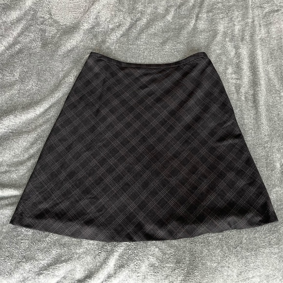 Talbots Dresses & Skirts - Talbots - Vintage Gray & Black Plaid Skirt